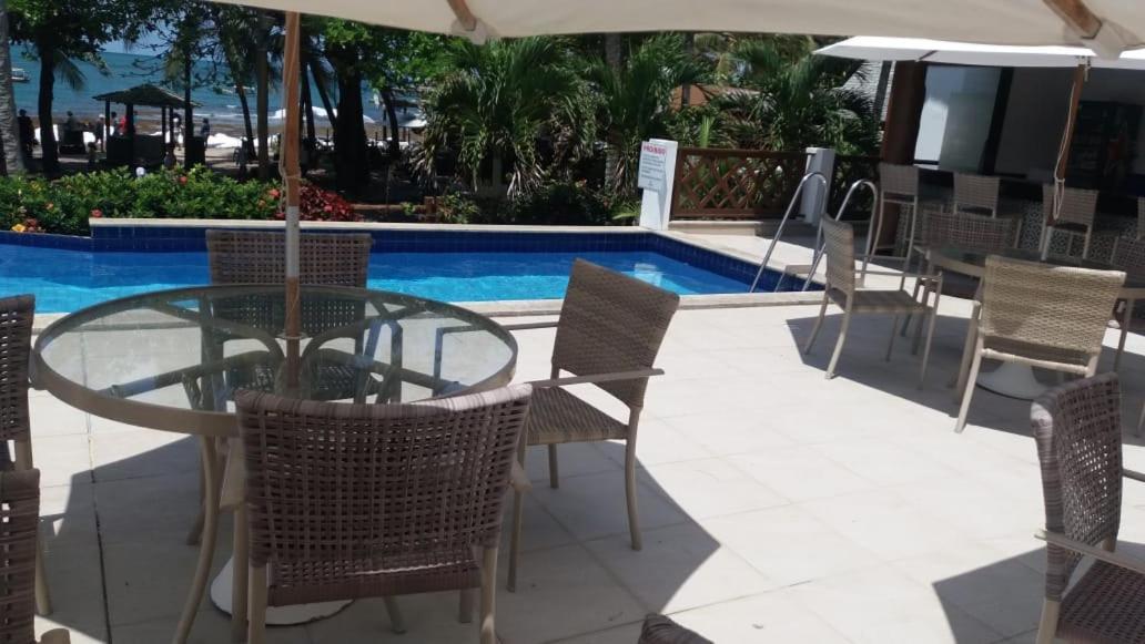 Apartamento 01 Enseada Praia Do Forte Esterno foto